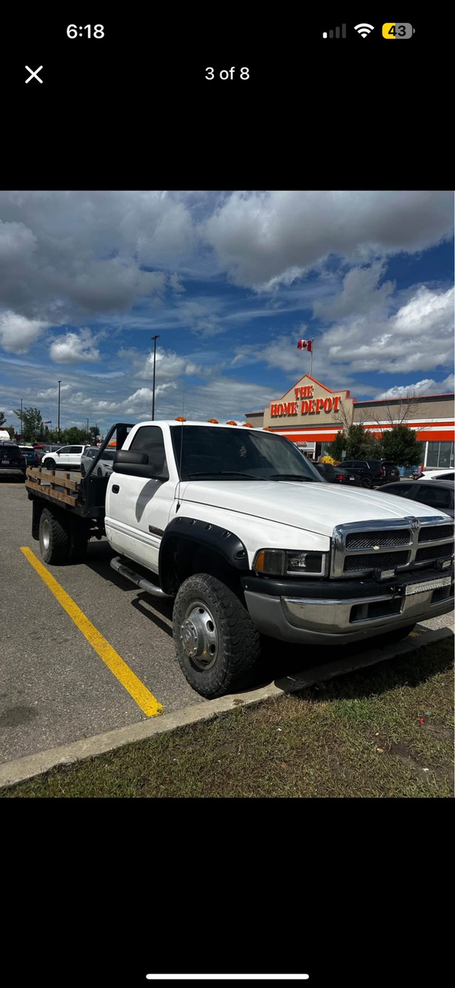 2001 dodge ram 3500 6 spd  in Cars & Trucks in Calgary - Image 2
