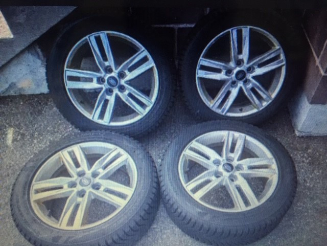 4x Ku2207933  225/50R17 Kumho all weather Tires & Rims Like New in Tires & Rims in Norfolk County