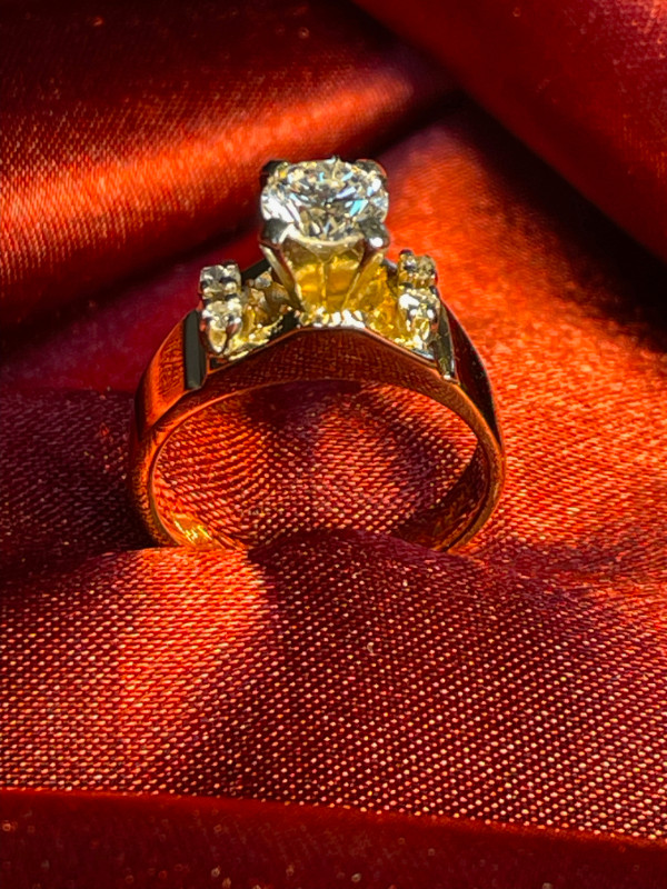 Bague or 14 K avec diamant de 70 points dans Bijoux et montres  à Longueuil/Rive Sud - Image 3