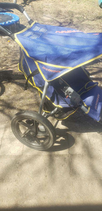 Jogging  stroller schwinn 