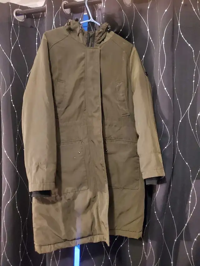 Women's Calvin Klein Winter Jacket - Medium in Men's in Kitchener / Waterloo - Image 3