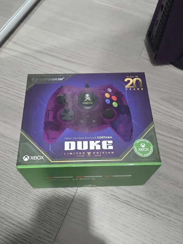 Hyperkin Halo Cortana Limited Edition Controller in Other in City of Toronto - Image 2