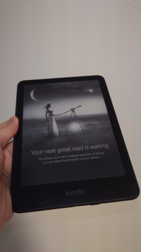 kindle paperwhite 12th 16GB (bought 2 months ago)