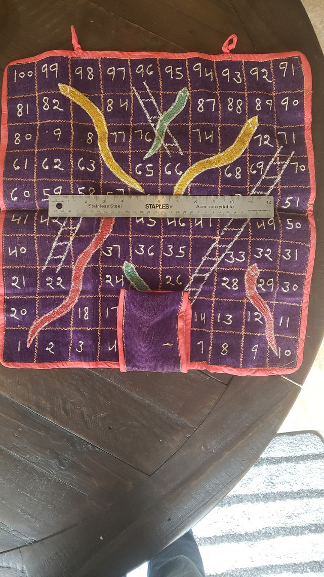 Vintage/Antique Cloth Snakes & Ladders Game in Toys & Games in Kitchener / Waterloo - Image 4