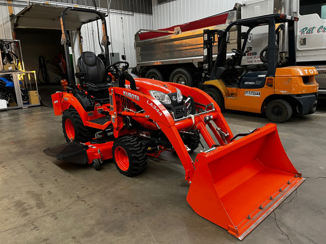 2023 Kubota BX2380 Compact Tractor  in Other in St. Albert - Image 3