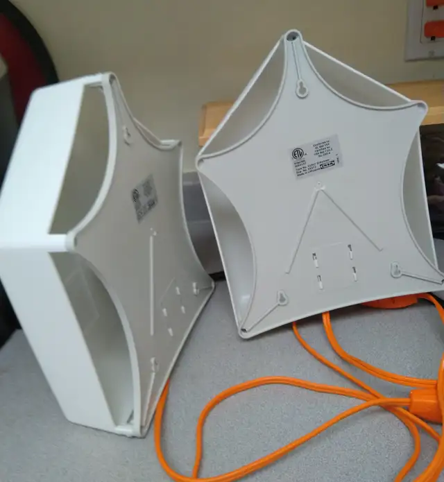 Ikea Kids House Wall Lamp White with Orange cord in Indoor Lighting & Fans in Oakville / Halton Region - Image 8