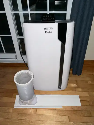 Climatiseur DeLonghi Pinguino 12,000BTU, View more