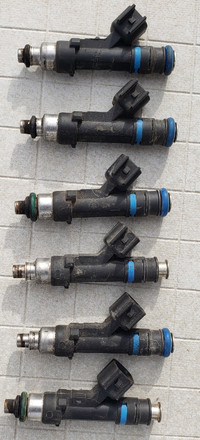 Six Mopar 53032701AA Fuel Injectors