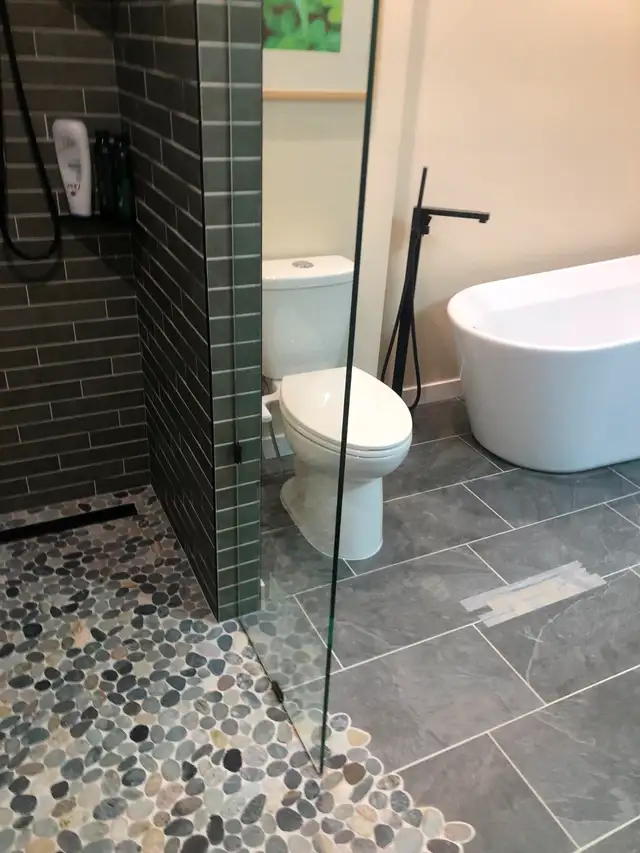 ALL HANDYMAN SERVICES CALL 587-920-7388.62864359887491123