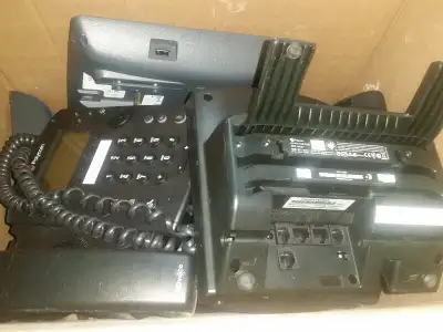 Polycom VVX300 VVX 300 6-Line Business Media Polycom VVX300 VVX, View more