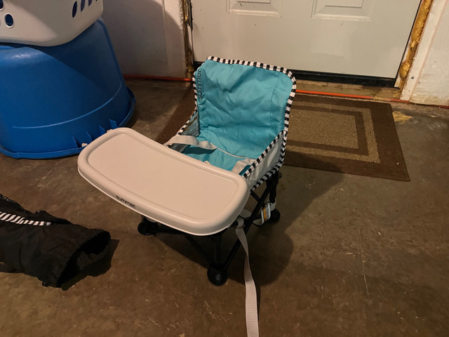 Summer infant pop ‘n sit SE Booster Chair in Feeding & High Chairs in Bedford