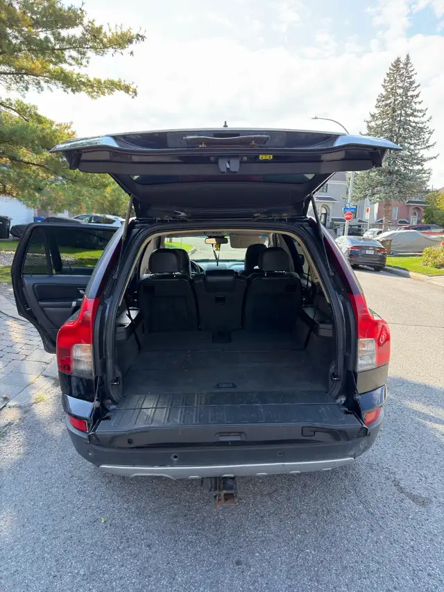 Volvo XC90 V8585100209937469445
