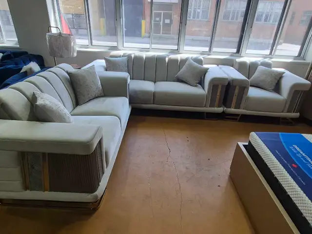 vente liquidation  in Multi-item in City of Montréal - Image 7