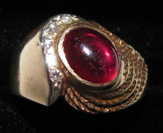 Mens Vntg 10K Yellow & White Gold Ruby Ring Diamond Accent Sz 13 in Jewellery & Watches in Saint John