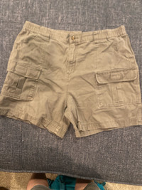 Unisex grey cargo shorts 