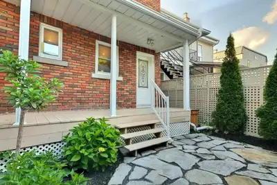 Maison de ville à louer/Townhouse for rent