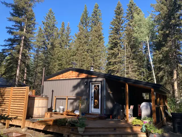 Wood heat cabin for rent. 