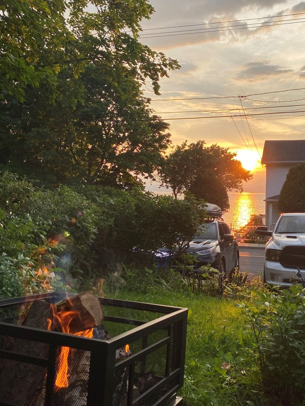 Maison complète meublée vue et accès sur le fleuve — photo 1