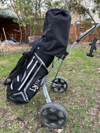 Men’s Right-Handed Clubs & Pull Cart 