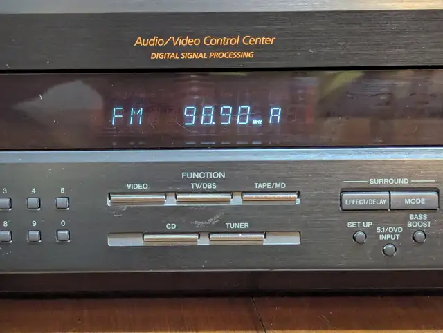 Amplifier House Stereo Receiver 1998 Sony STR-DE425  250 Watts in Stereo Systems & Home Theatre in Red Deer - Image 5