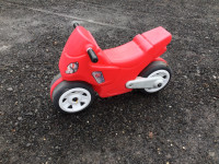 Moto pour enfants de 2 à 5 ans ( aide à l’équilibre)