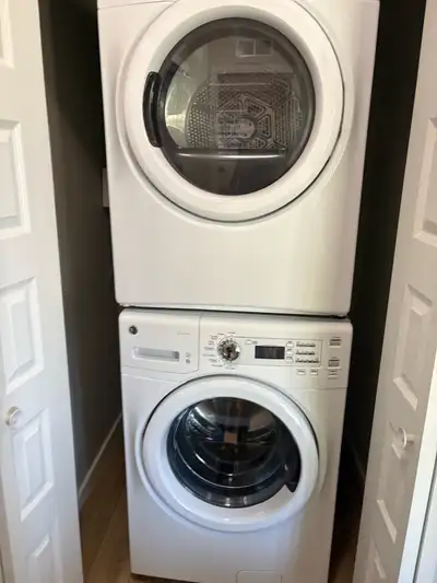 Enjoy comfortable and convenient living in this fully furnished private bedroom with your own privat...