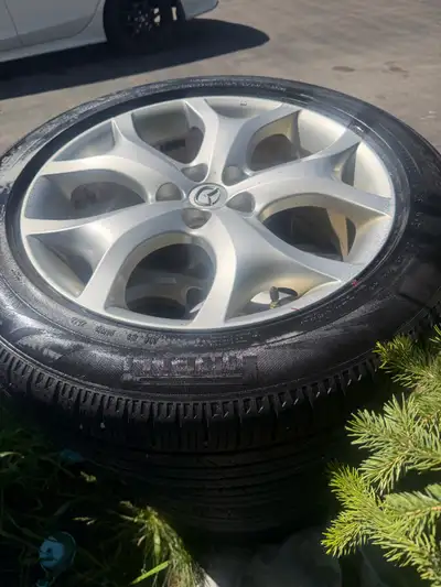 Mazda CX-7 Original Alloy Rims & Tires – Set of 4 OEM (Original) Mazda CX-7 alloy rims with tires fo...