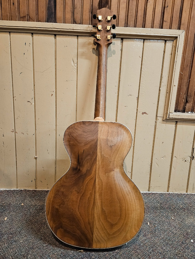 McKay archtop guitar  in Guitars in Brockville - Image 3