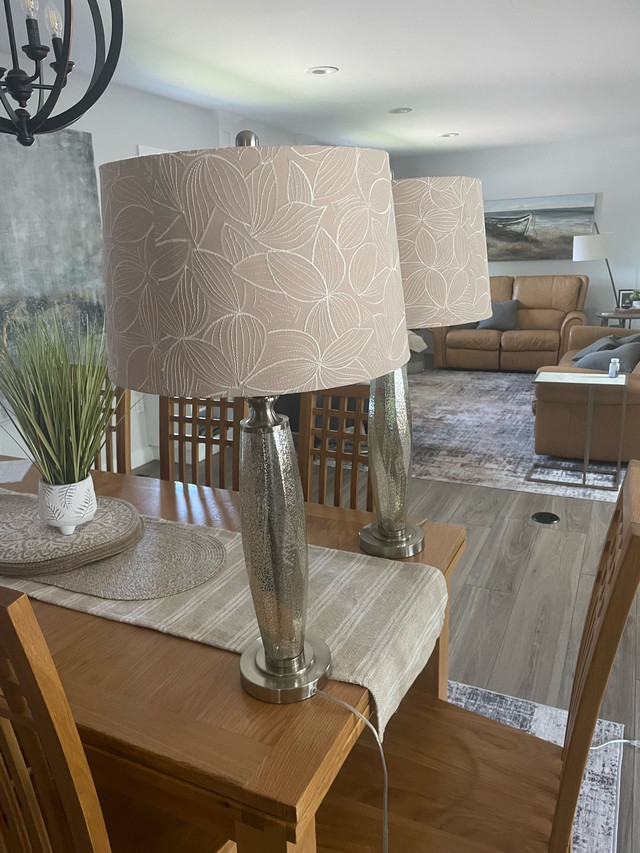 2 beautiful  matching Bedroom lamps in Other in Sarnia - Image 2