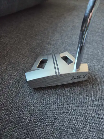 I'm selling a brand new Scotty Cameron Phantom 9 putter, never used, in pristine condition. This hig...
