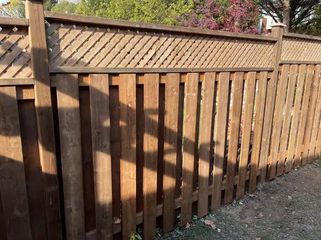 Deck/Fence Staining and Renovations | Free Quote in Fence, Deck, Railing & Siding in Oakville / Halton Region - Image 5