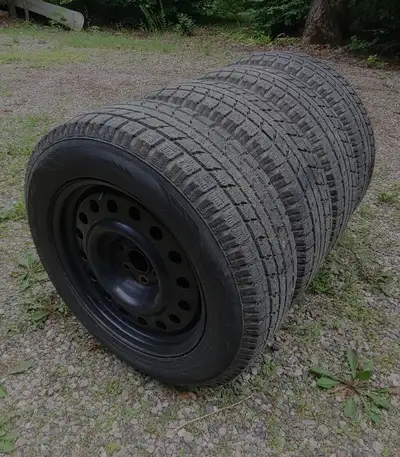 Tires and rims off 2023 Acadia Denali , even and in good condition , 7mm tread