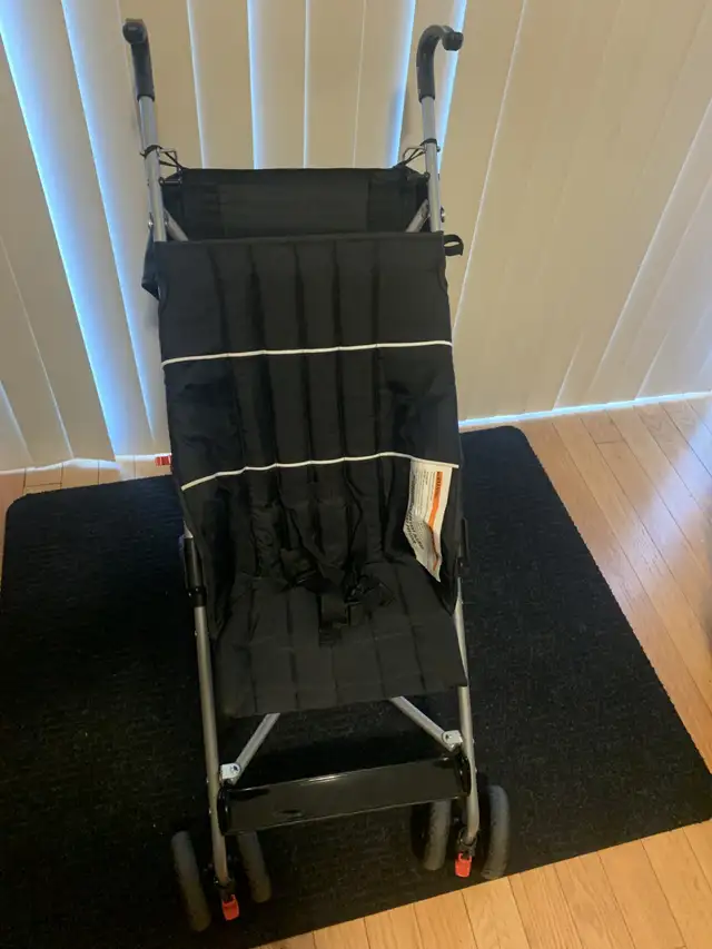 Baby Stroller in Strollers, Carriers & Car Seats in Kingston - Image 5
