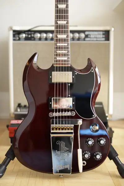 Limeted Edition Gibson SG ‘61 Vibrola - Aged Cherry, View more