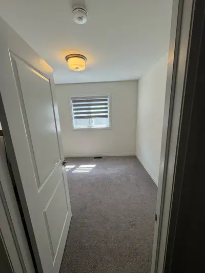 Room available for Girl nearby Ferrerro Macklin street Brantford. All utilities heat, hydro,laundry,...