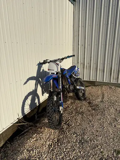 2013 Yz 112 Big wheel has Athena big bore kit. Fresh oil change. The right back plastic has chunk mi...
