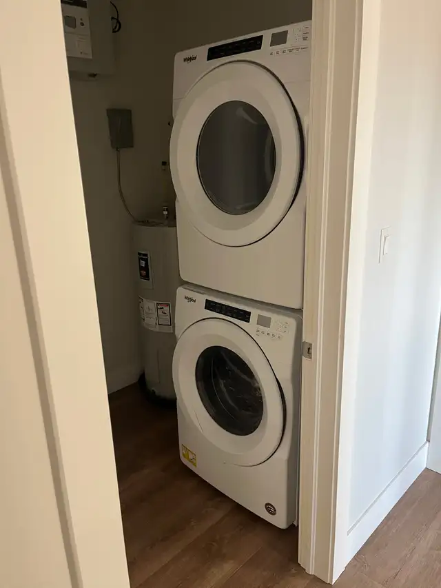  Move-In Ready Apartment in Prime PEI Location! Shorefront ✨ in Long Term Rentals in Charlottetown - Image 15