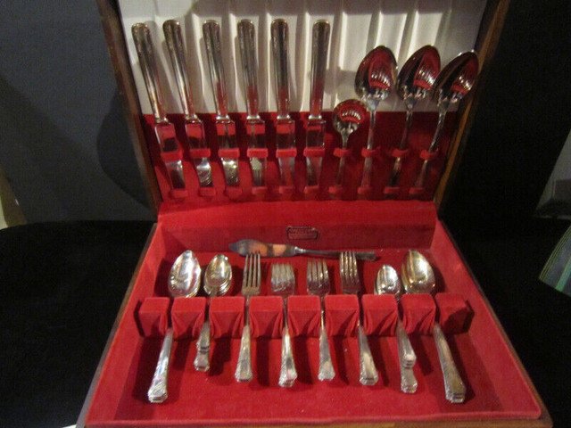 1939 DELMAR silverware set for 6 in Arts & Collectibles in Whitehorse - Image 2