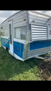1972 travelaire lojolla 13’ retro camper trailer travel office 