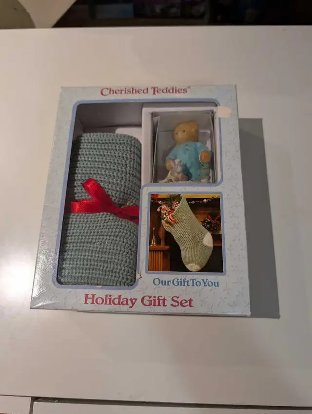 Cherished Teddies Gift Set in Arts & Collectibles in City of Toronto - Image 2