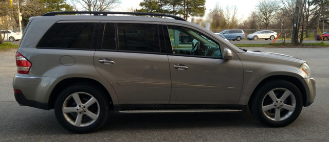 Mercedes GL 320 SUV, 7 leather seats, no accident in Cars & Trucks in City of Toronto - Image 2