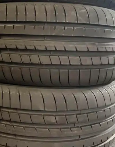 *.*if u see this ad tires STILL for sale** 2 x 225/40/19 GOODYEAR eagle F1 Run Flat tires 85 % 90 tr...