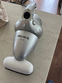 Mini vacuum by Shark & free