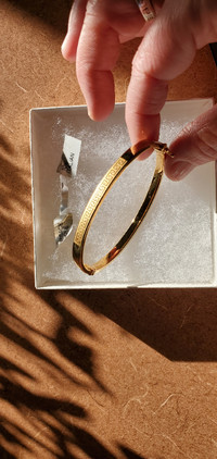 NEUF - Bracelet en or 10k style Versace bangle