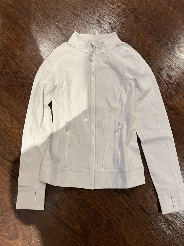 Ivivva Youth Fitted Full-zip - Size 12 in Kids & Youth in Oshawa / Durham Region