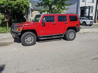 I am selling my2006 Hummer H3 the body on the car has 330,000 kilometers and the engine has roughly...