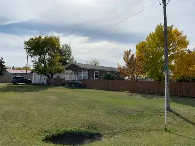 Modular Home!! Location: Lot 1 1 & 12 Blk1, Halbrite, SK.. corner double lot fully fenced. Intersect...