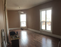 2 Bedroom Premium CORNER UNIT, Right Above CIBC