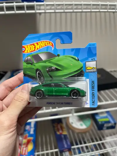 2023 Hot wheels EURO SHORT CARD Porsche Taycan Turbo S Green, View more