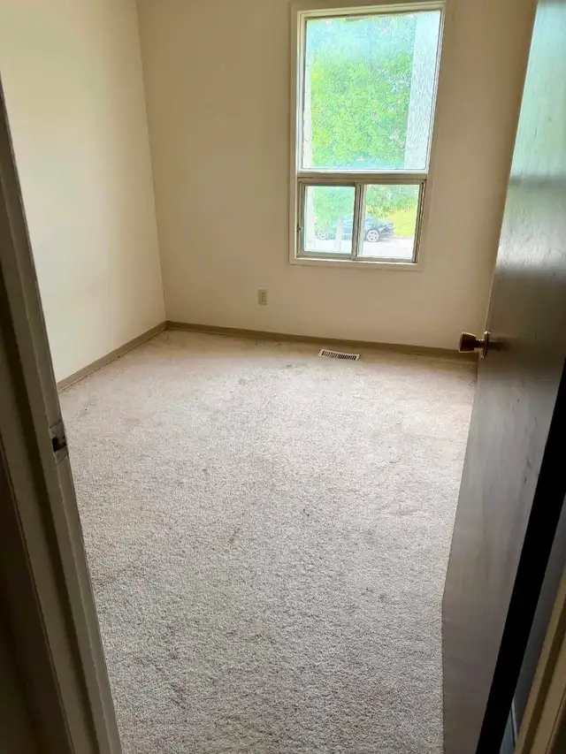 Private room for rent 